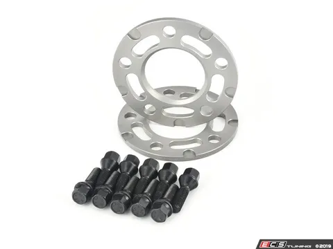 Turner Motorsport Turner Motorsport Silver Wheel Spacer & Bolt Kit - 7.5mm