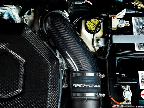 ECS MK8 Golf R / 8Y S3 Carbon Fiber Turbo Inlet Hose