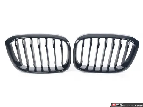 AUTOTECKNIC Replacement Black Front Grilles