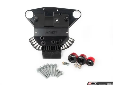 Doorbusters E46 M3 Reinforced Billet Differential Cover Kit With Transmission & Differential Polyurethane Bushings