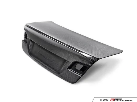 Seibon Seibon CSL style carbon fiber trunk